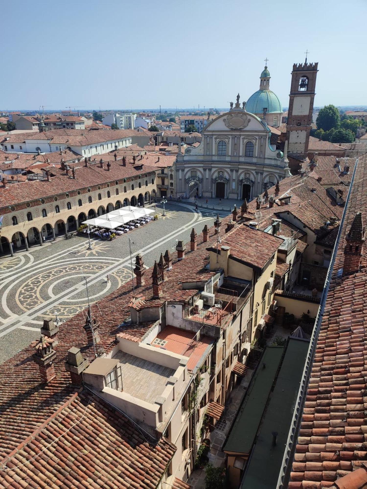 Il Castello Delle Dame - Il Maschio Apartment Vigevano Ngoại thất bức ảnh